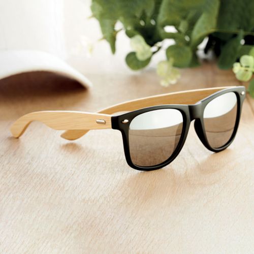 Sunglasses with bamboo legs - Image 5